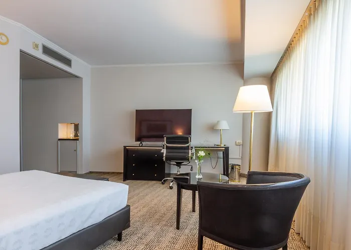 Quinto Centenario Hotel