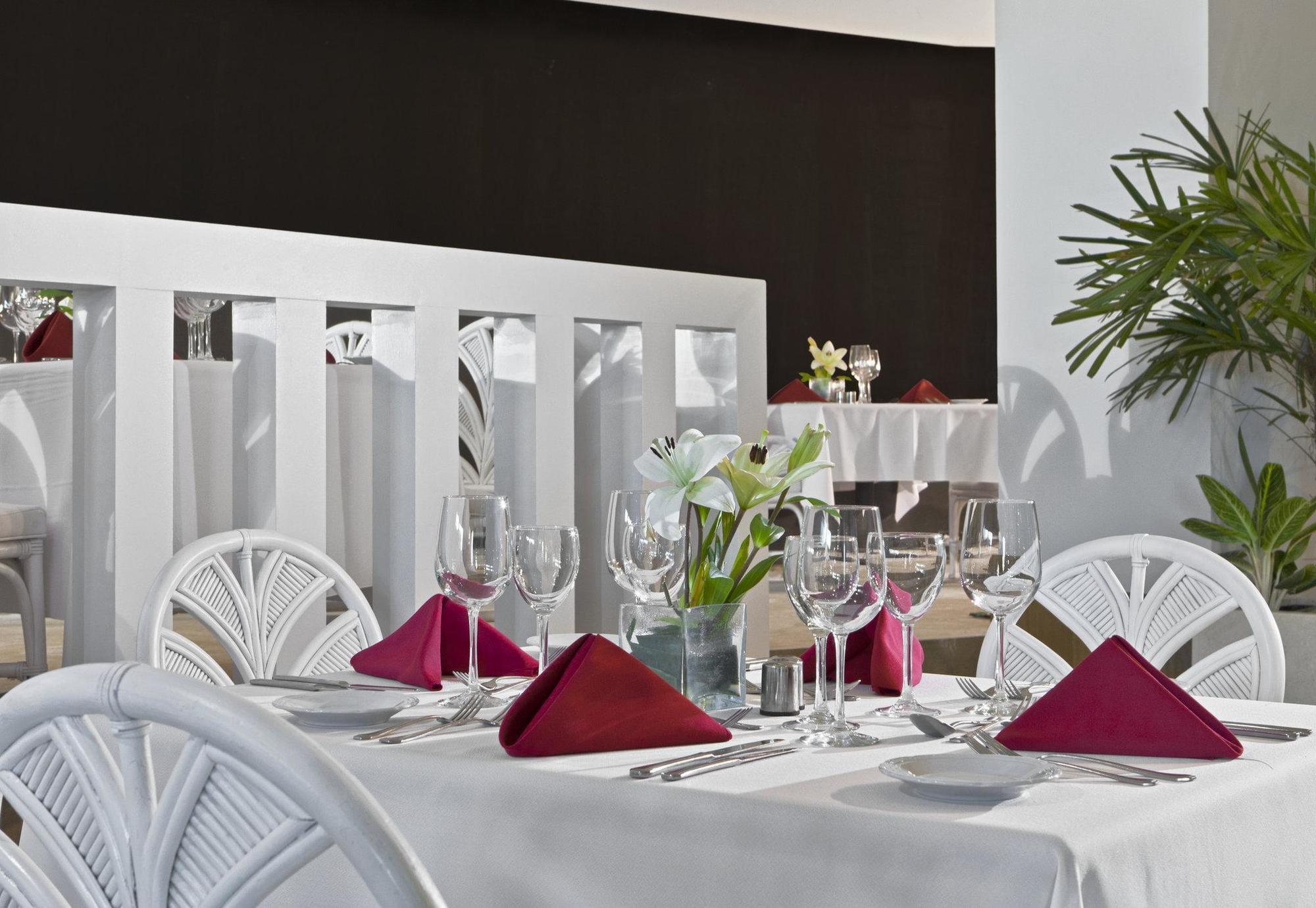 Quinto Centenario Hotel 5*